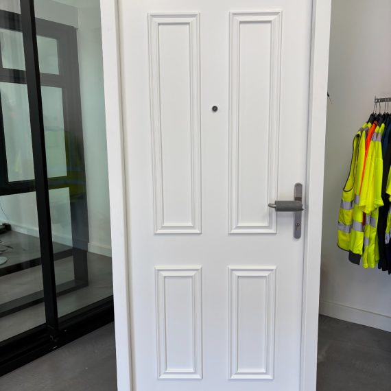 Flat Entrance doors fot flats and apartments in London - 8 Flat Entrance doors fot flats and apartments in London - 8